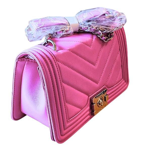 Hot Pink Badgley Quilted Crossbody Bag - Designer Style Chain Shoulder Purse NWT - Picture 2 of 3